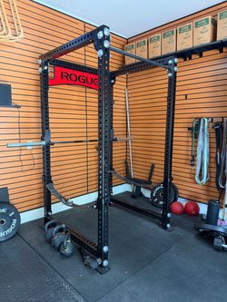 ROGUE RM-4  MONSTER RACK 2.0