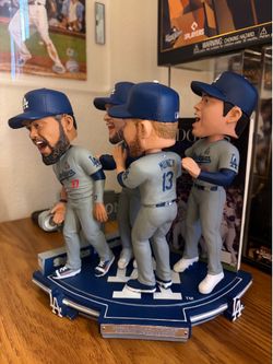 Los Angeles Dodgers Sports Illustrated Cover Bobblehead Ohtani Muncy Hernandez