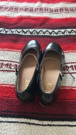 Used tap shoes from BLOCH size 9 1/2 Used tap shoes from BLOCH size 9 1/2