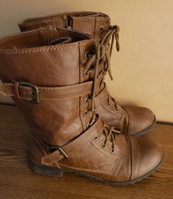Soda brown combat moto faux leather boot 11M