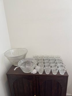 Vintage Anchor Hocking Wexford Clear Glass Punch Bowl Set