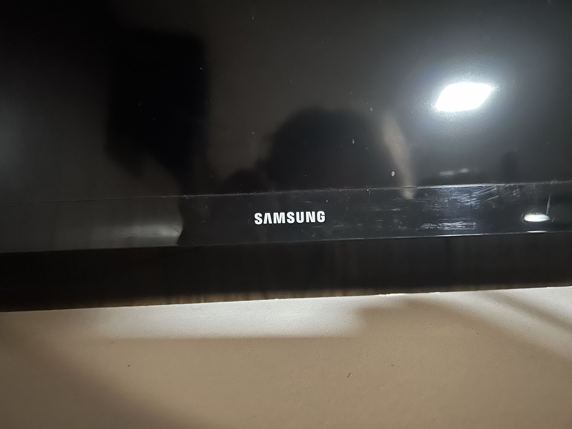 SAMSUNG TELEVISION
