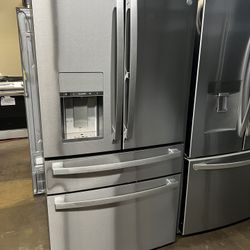 NEW OPEN BOX GE SMART FOUR DOOR REFRIGERATOR 