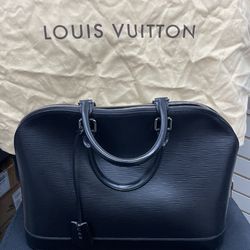 Louis Vuitton Alma BB EPI Leather 