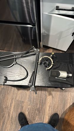 Sennheiser MK 4 with Shockmount and pop filter