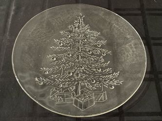 Vintage clear glass holiday serving platter featuring a molded Christmas tree. 13”