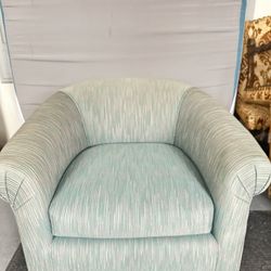 Cute Vintage Accent Chair 