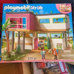 Play Mobil Doll House 