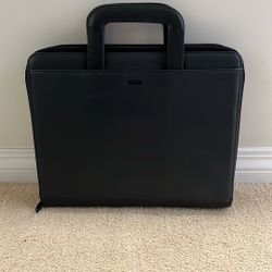 Tumi Leather Zip around Letter pad 
