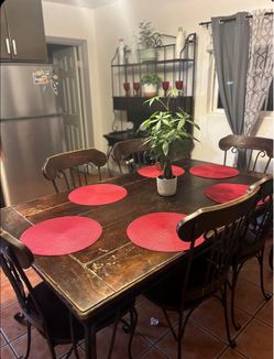 Dining Table & Wine Rack