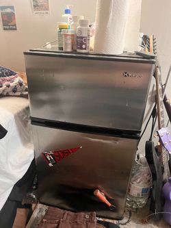 Mini Fridge WORKING