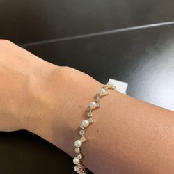 Pearl and diamond bracelet costume jewelry