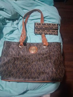 MK Purse and Wallet $25