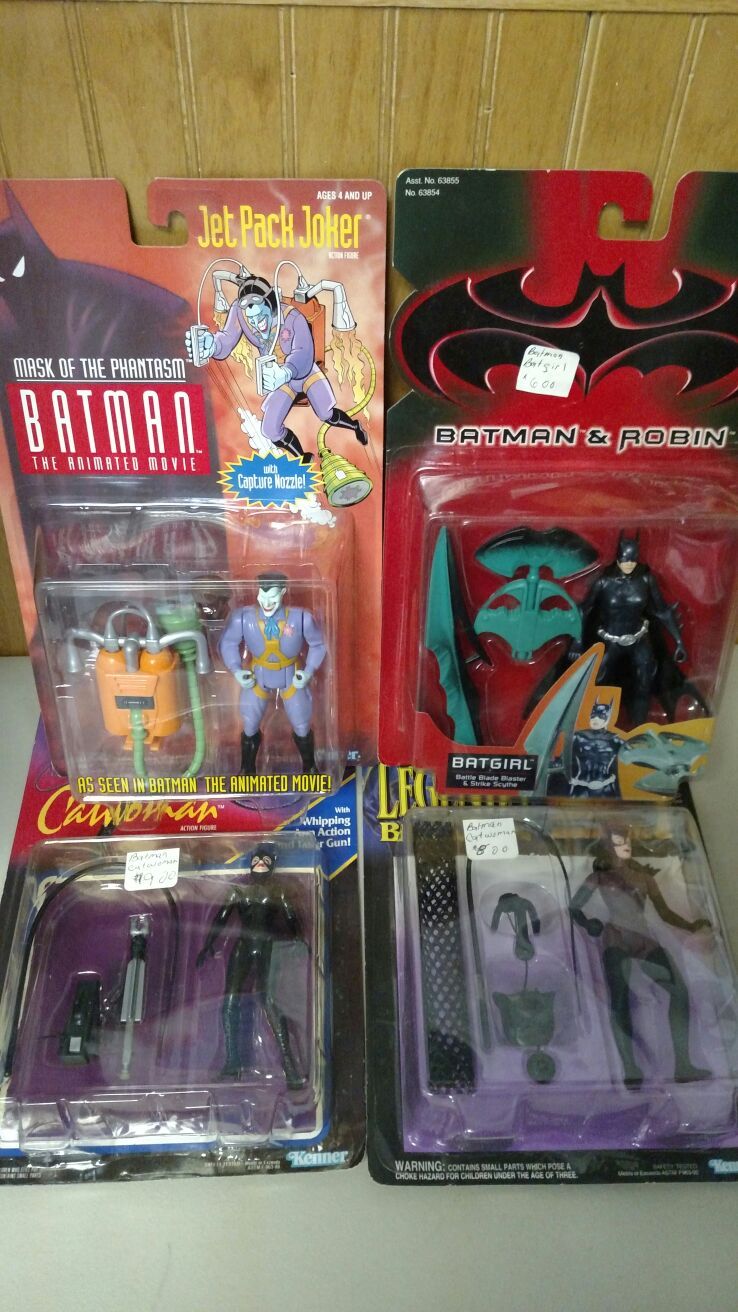 4 Batman action figures