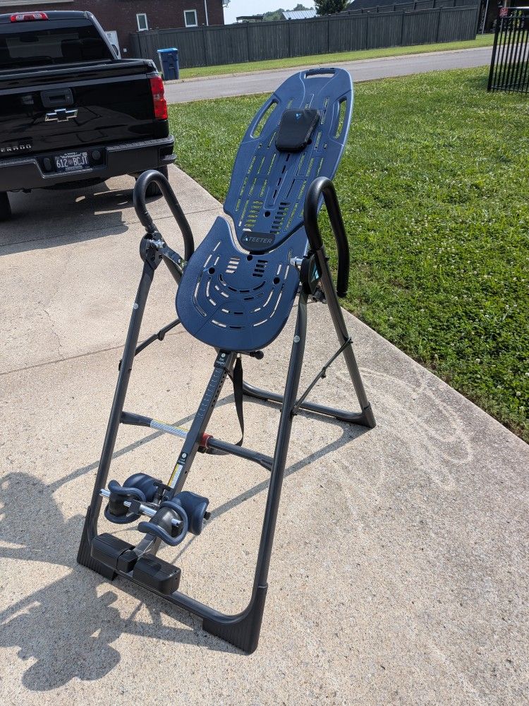 Teeter FitSpine Inversion Table - Excellent Condition