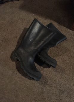 Size 7 kids rubber boots