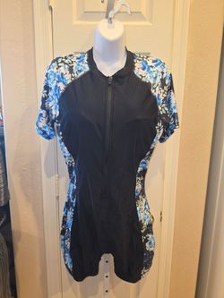 NEW Halcurt One Piece Swimsuit Size Large