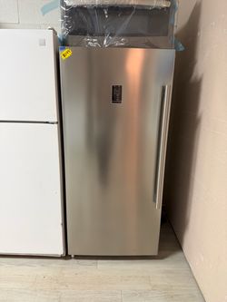 Insignia Convertible Refrigerator And Freezer
