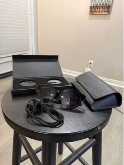 Like New Razer Anzu Smart Glasses with Blue Light & Polarized Lenses – Built-In Speakers & Mic
