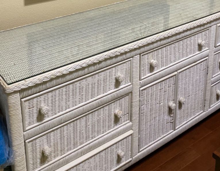 Girls Wicker Bedroom Set Seven PieceS-King Size Luxury Saatva- King Size Tempur-Pedic-King Size Simmons Beautyrest Black c class-kng frame