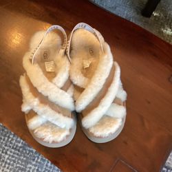UGG Women's Slippers 