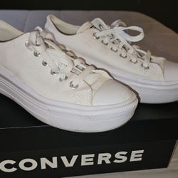 Converse * All White * 7.5
