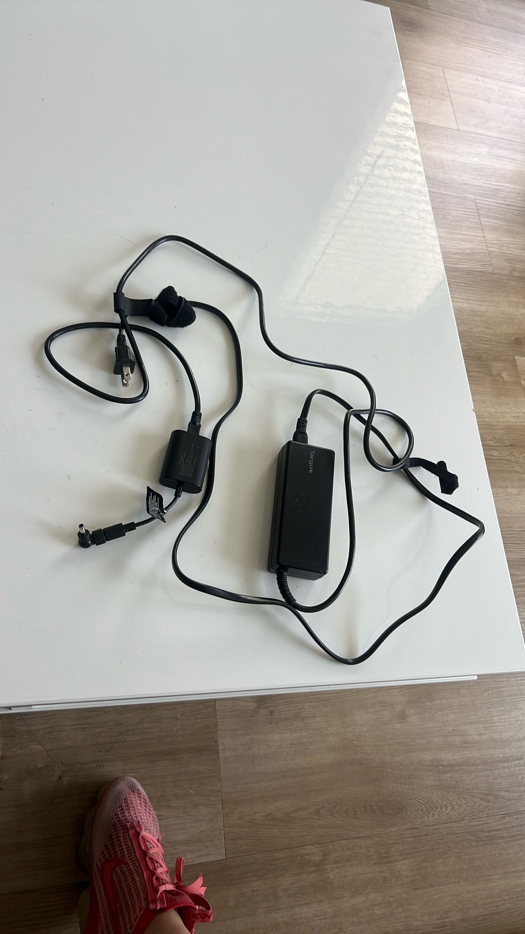 Targus Universal Wire