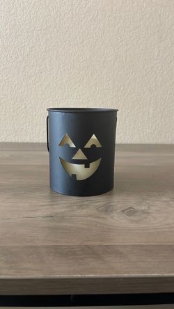 Black Metal Light-Up Jack-O’-Lantern Halloween Lantern