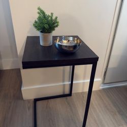C-table,  Side Table