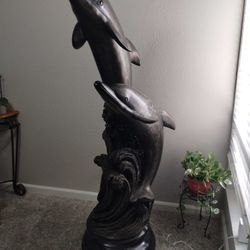 6ft Dolphin Statue. 