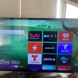 40" samsung tvs with remotes swivel stands and brand new 4K roku stick in the box