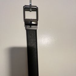 LEVI’S “Reversible Black / Brown Belt.
