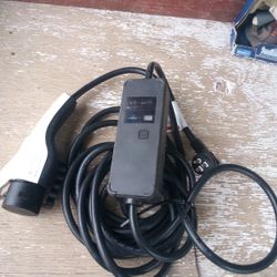 CARGADOR DE CASA PARA AUTO 