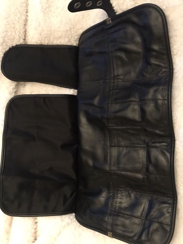 Never used large black leather hair cutting shear or makeup brush roll