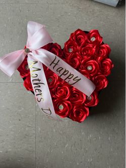 Eternal Flowers Red heart box - Mothers Day