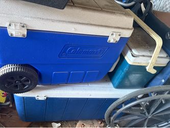 Coleman igloo truly Harley coolers