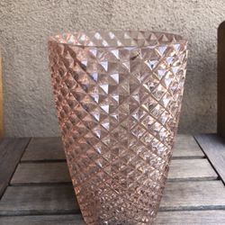 Pink Vase For Mother’s Day 