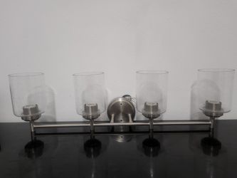 4 Lights Vanity 