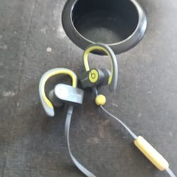Powerbeats Wireless