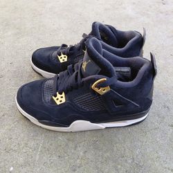 Jordans 4s Size 5y