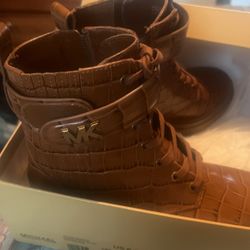 Michael Kors Woman’s Boots