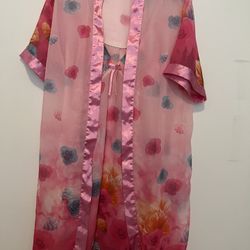 Silk-like Polyester Woman Pajama With Wrap (size L)