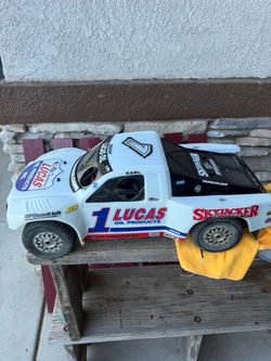 Team Associated SC8