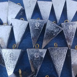 Piramide Fishing  Weights  6 0z $2   