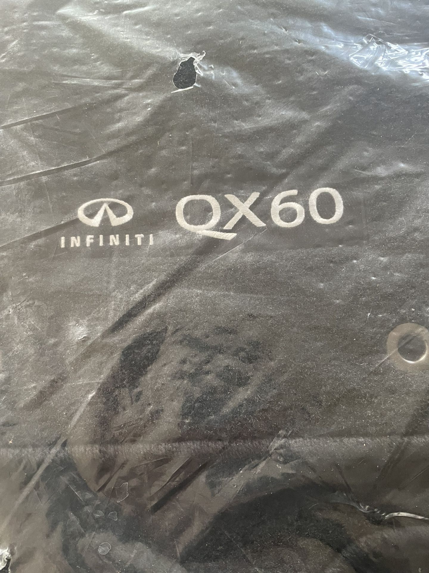 QX 60 Infiniti New Floor Mats P/n 999E2 R2000