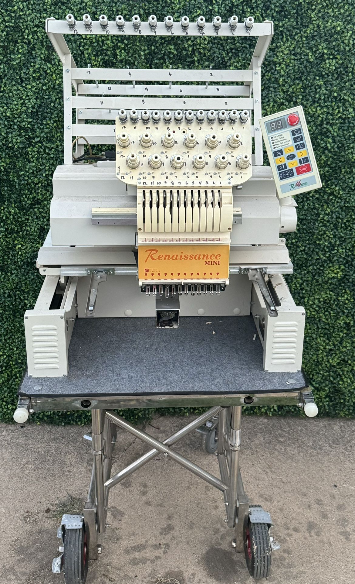 Renaissance Mini Embroidery 12 Machine