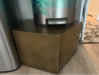 Side table (bronze color)
