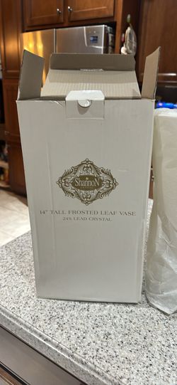 Shannon Crystal Vase