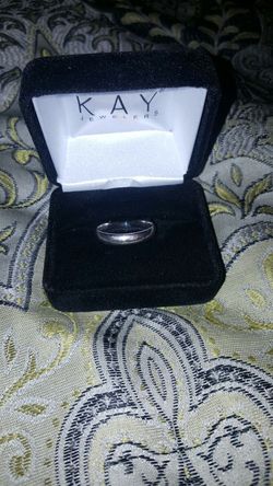 Mens white gold ring 4mm