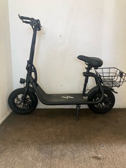 Phantom electric scooter